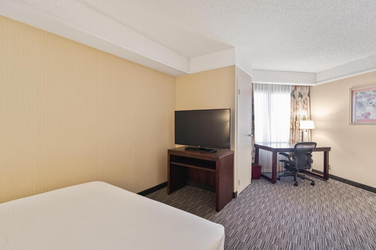 Harmony Suites Secaucus Meadowlands Экстерьер фото