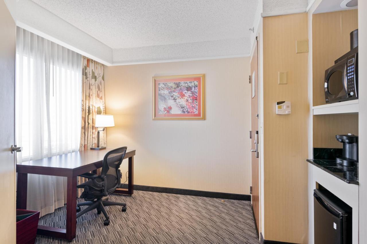 Harmony Suites Secaucus Meadowlands Экстерьер фото