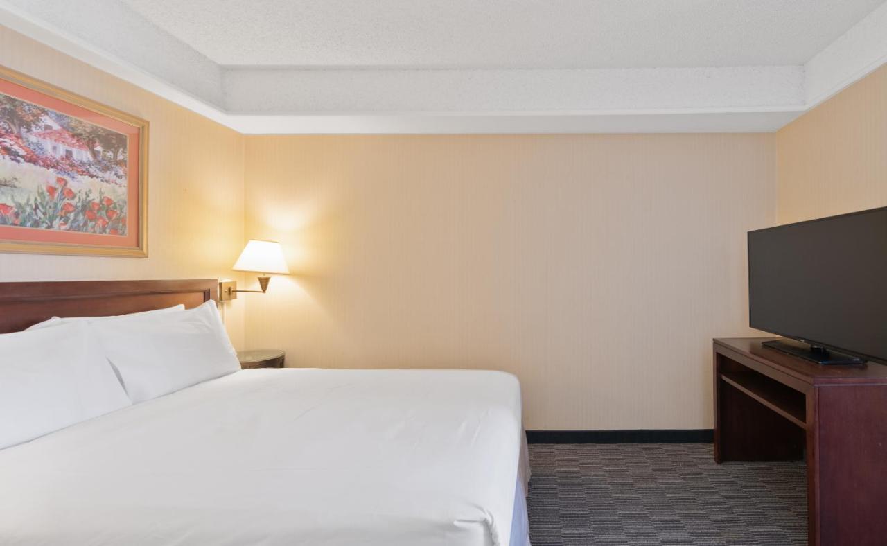 Harmony Suites Secaucus Meadowlands Экстерьер фото